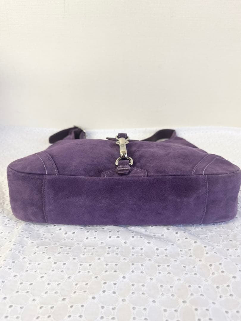 COACH Hamptons Hobo スエード ショルダーバッグ 8A75