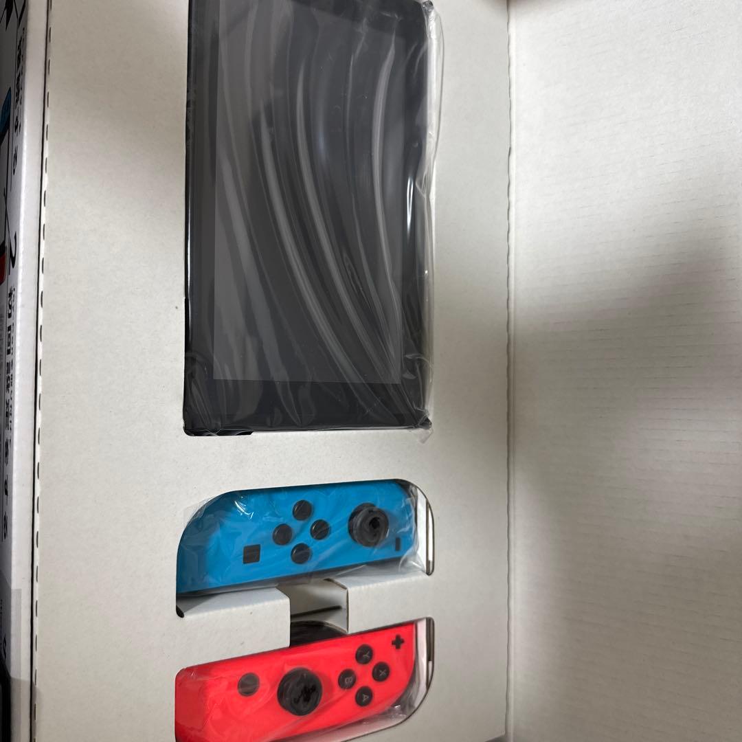 Nintendo Switch 本体（ドックは充電不可）