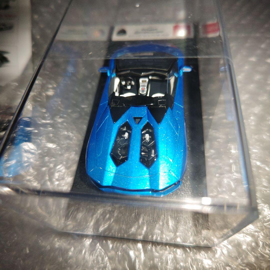 1/43　アイドロン　LP700-4　ロードスター　アヴェンタドール　青