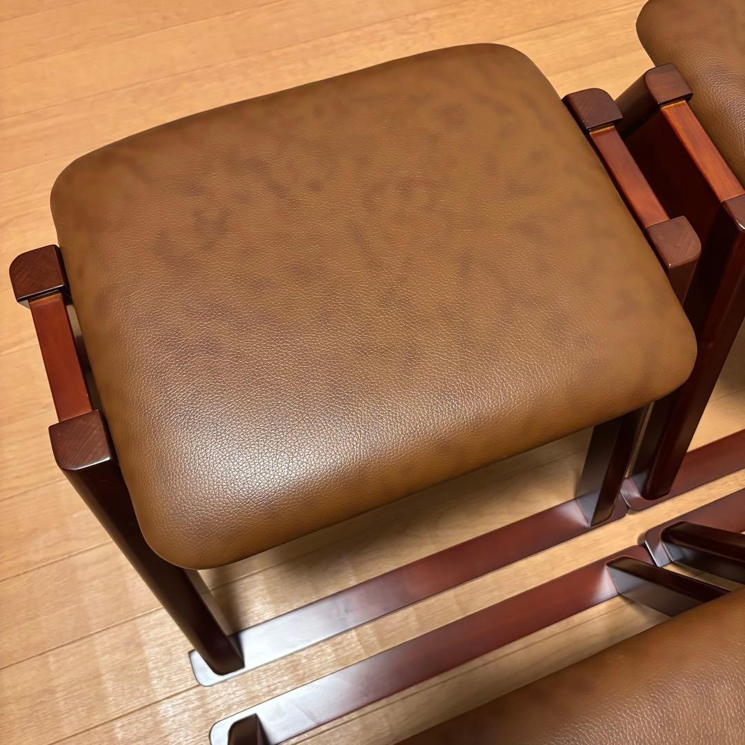 本堂用椅子 4個セット スツール　重ねて保管