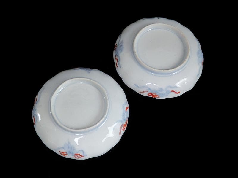 古伊万里 金襴手 鶴に松竹梅の図 4寸皿 2枚 E355AS-CBq