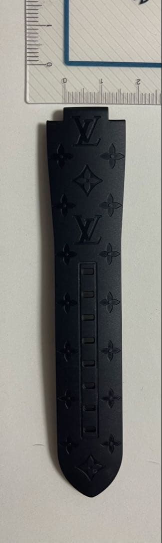 LOUIS VUITTON タンブール モノグラム ラバーストラップ ブラック