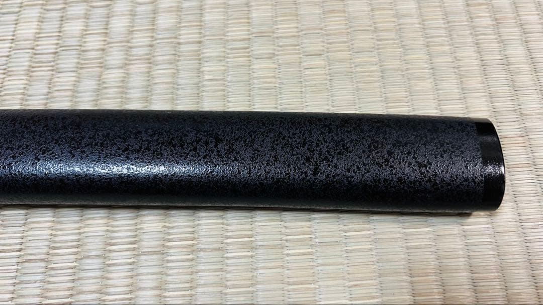 模造刀 雲龍拵え 互の目刃文 石目鞘 透かし鍔 大刀 黒刀 250504-1