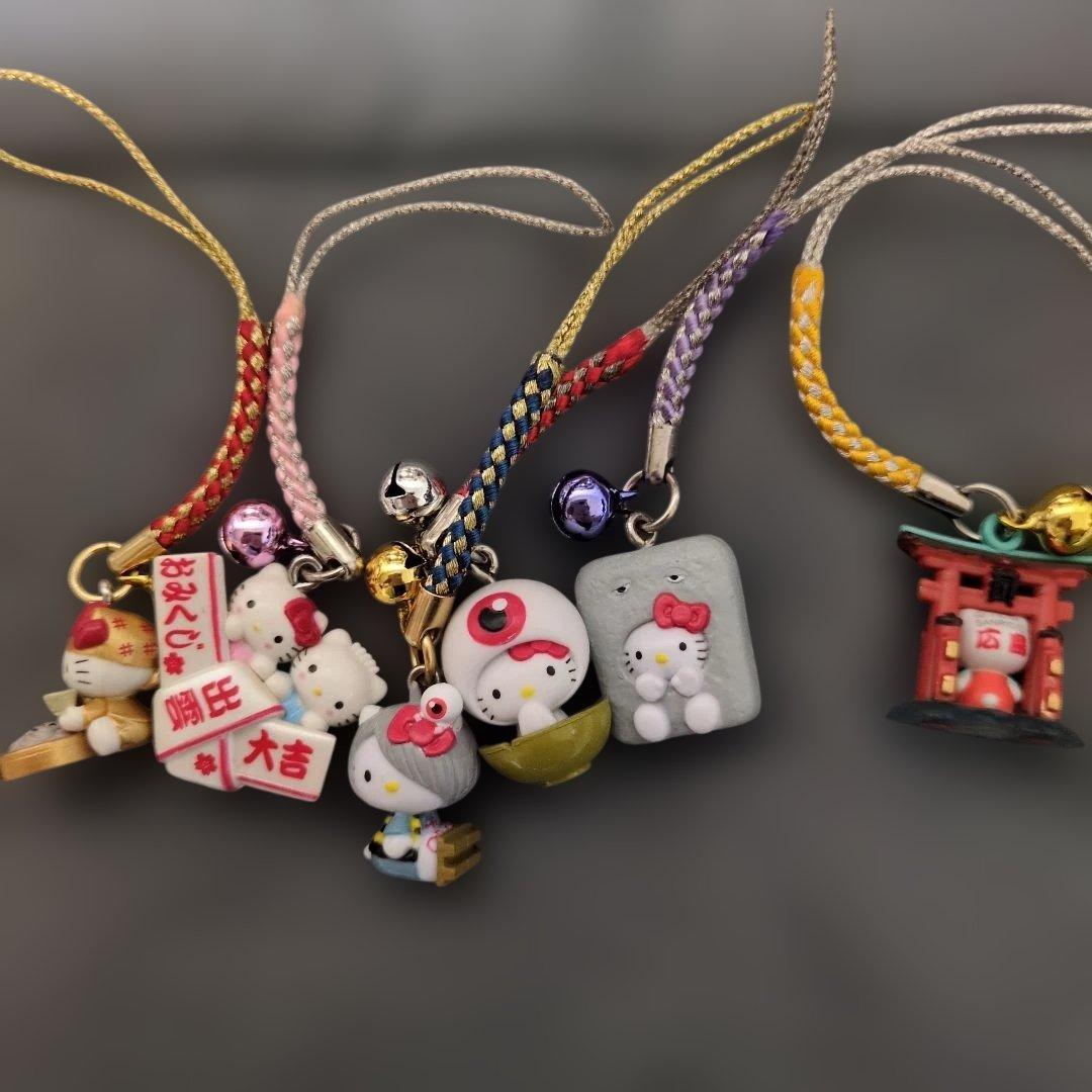 ハローキティ ご当地根付け100個まとめ売り　おまけ付き