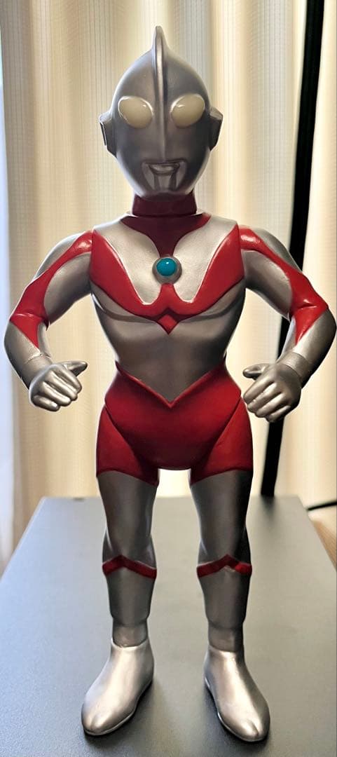 ハンサムタロウエム ウルトラマン 蓄光版 ツブラヤストアONLINE限定