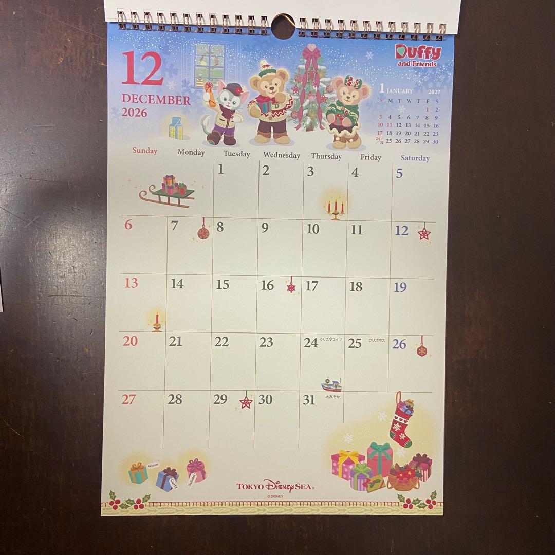 ダッフィー カレンダー 2026年 壁掛け用 ディズニーシー限定 - メルカリ
