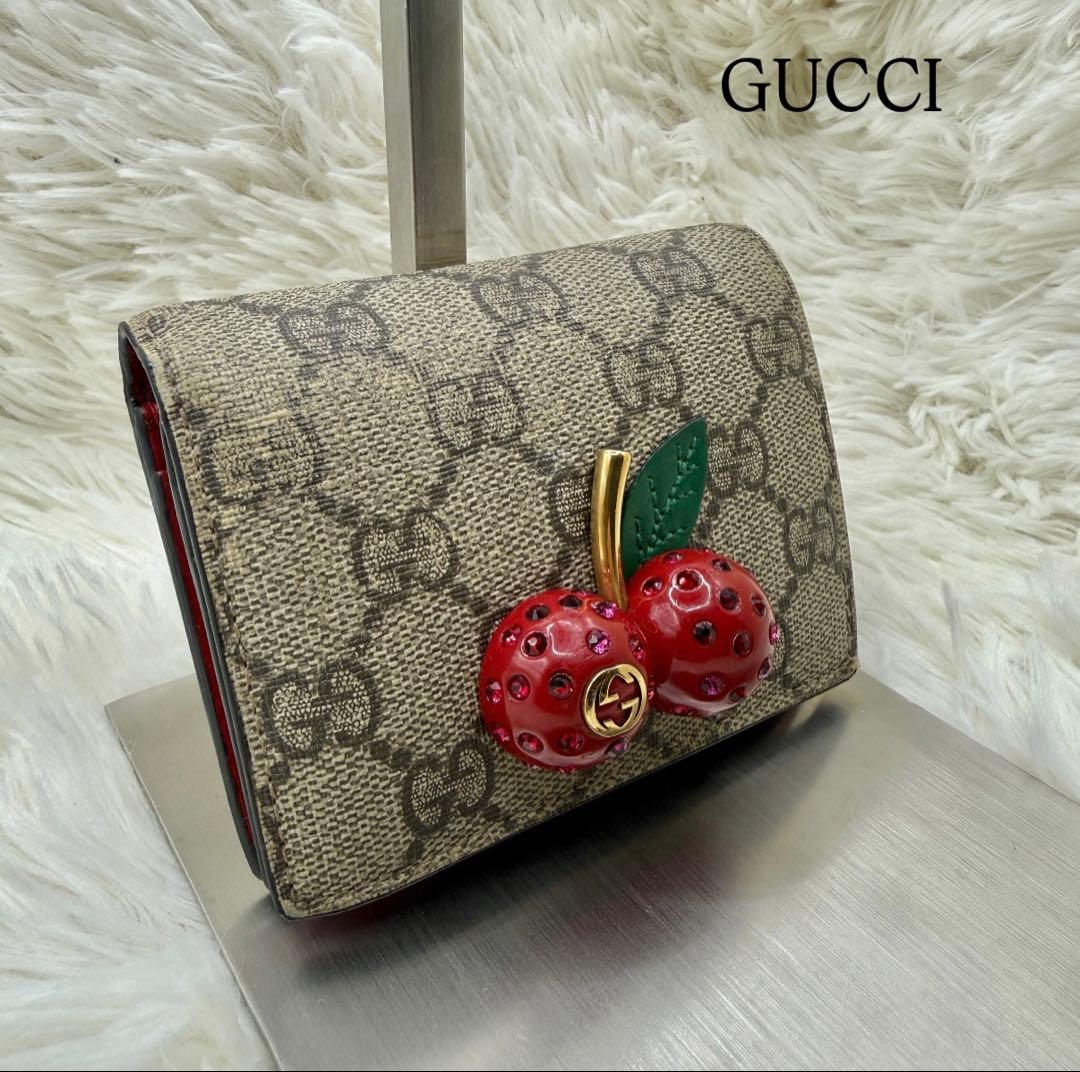 ✨美品✨ グッチ 二つ折り財布 チェリー さくらんぼ PVC GGスプリーム