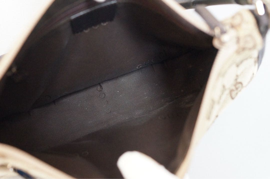 ぴ*き様 グッチ バンブーハンドル GGキャンバス バッグ