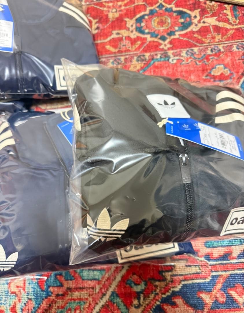 adidas oasis ブラックジャージ 新品　size L