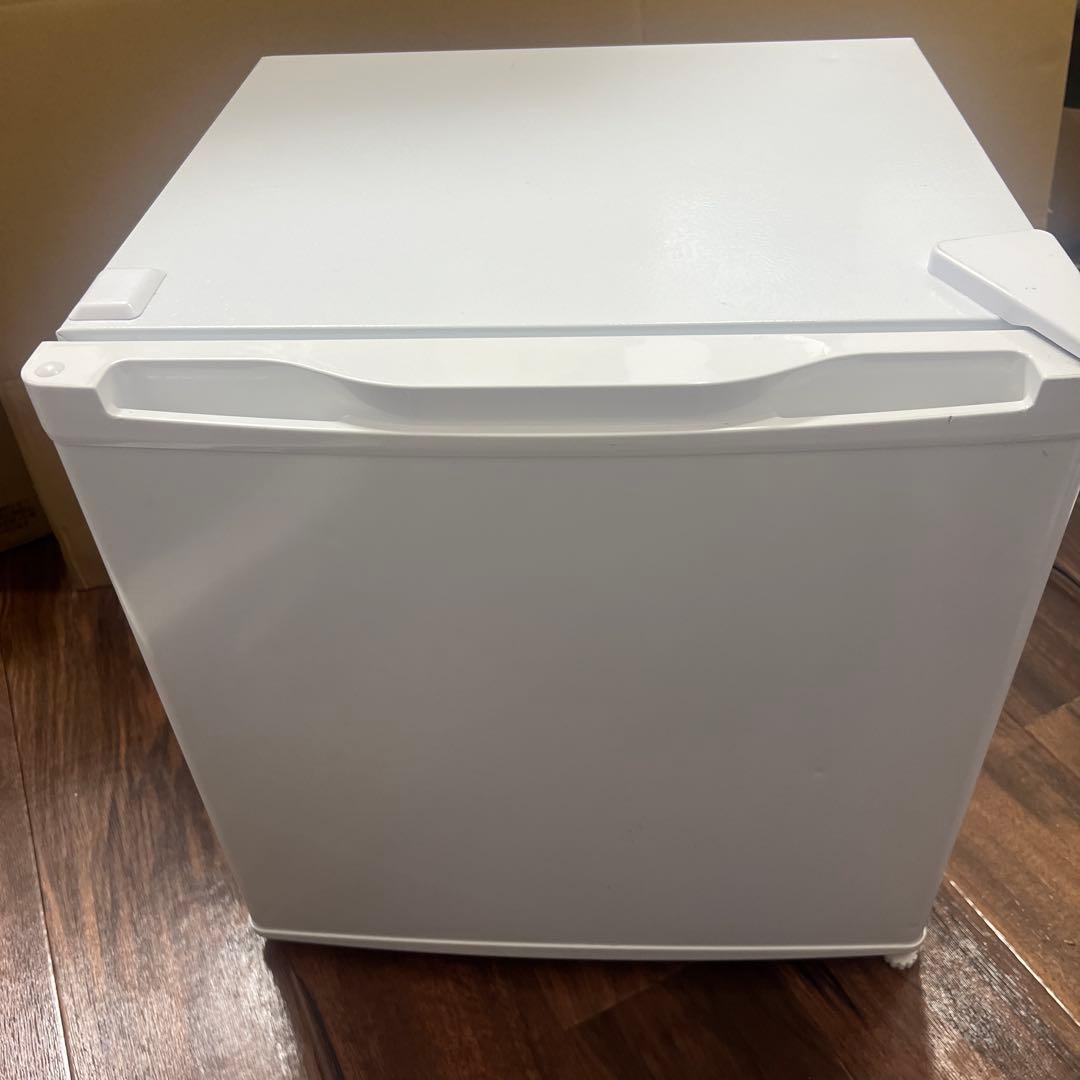 小型冷凍庫　MAXZEN JF032ML01ＷＨ　32L 2021年製