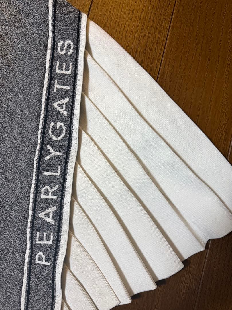 ★本日限定値下げ★ PEARLY GATES プリーツスカート グレー/ホワイト