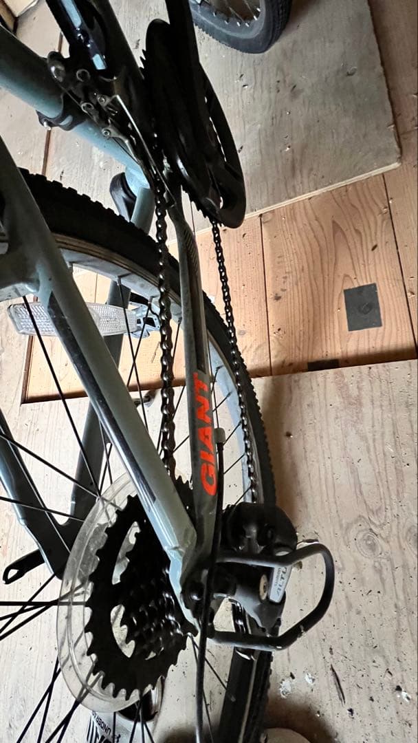 GIANT ジュニアスポーツバイク 24インチ グレー giantジャイアントの