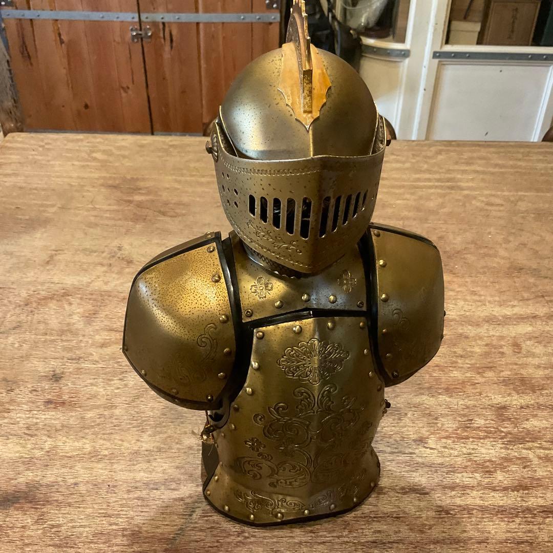 ニッカウイスキー デキャンタ ボトルケース西洋甲冑 騎士 鎧 飾り 置物