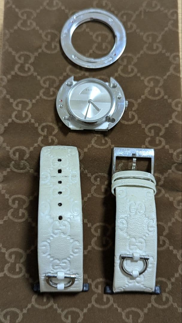 GUCCI 129.4 Uプレイ レディースウォッチ グッチシマレザーベルト