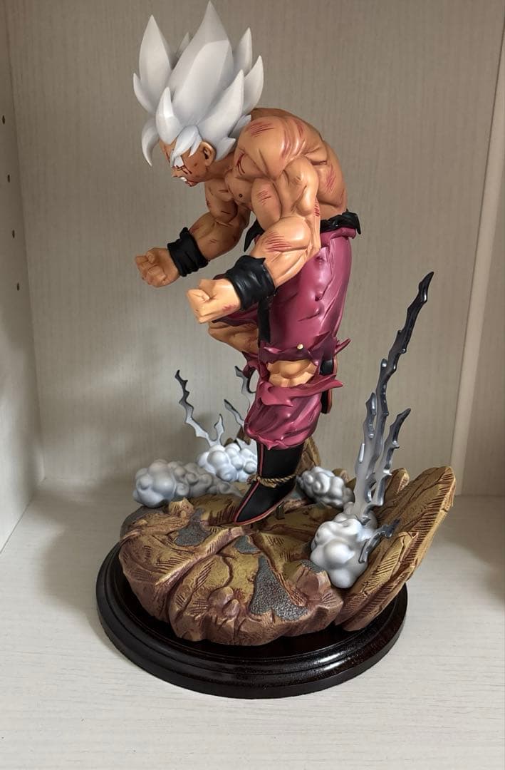 【最安値】 世界30体　限定彩色　MSPサイズ　超サイヤ人　ガレージキット