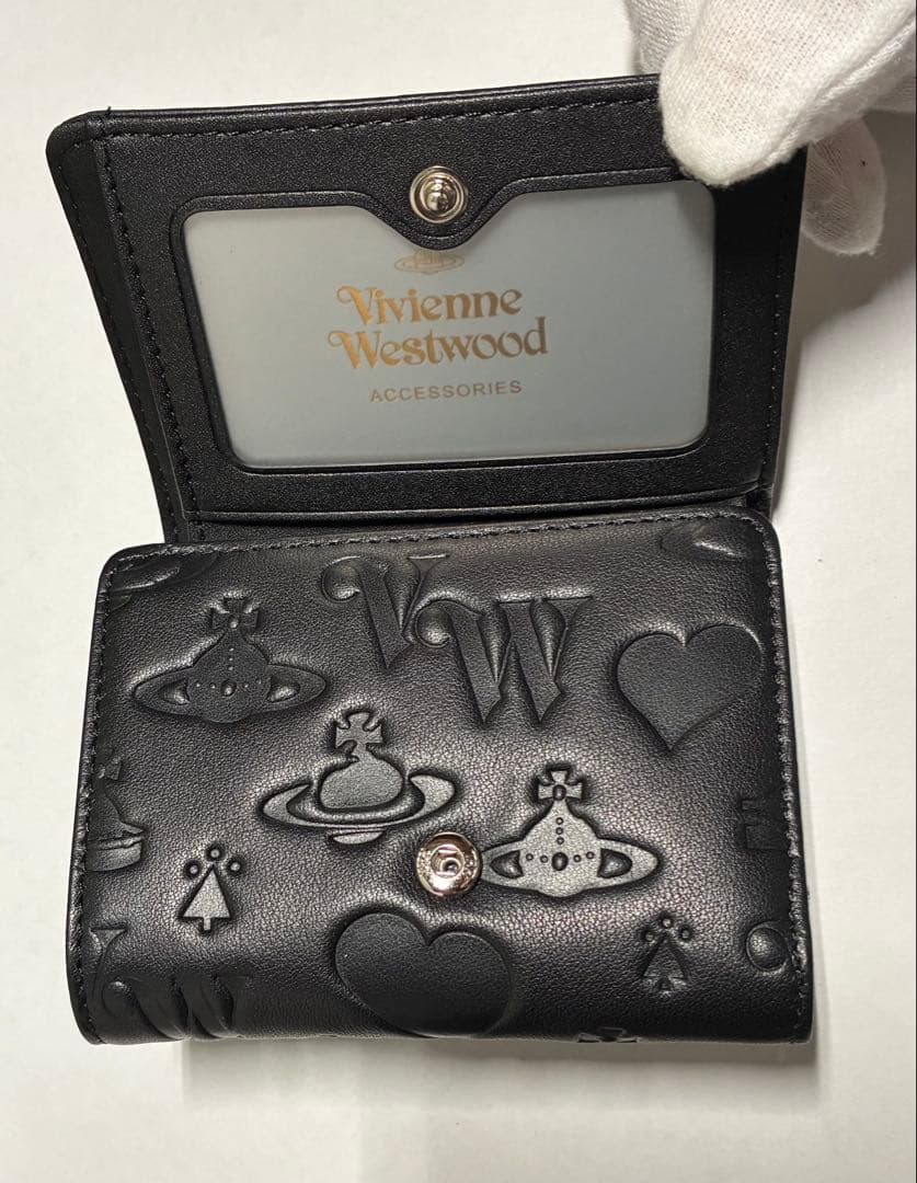 新作✩内柄も素敵】Vivienne Westwood 三折財布 マットブラック 内柄も