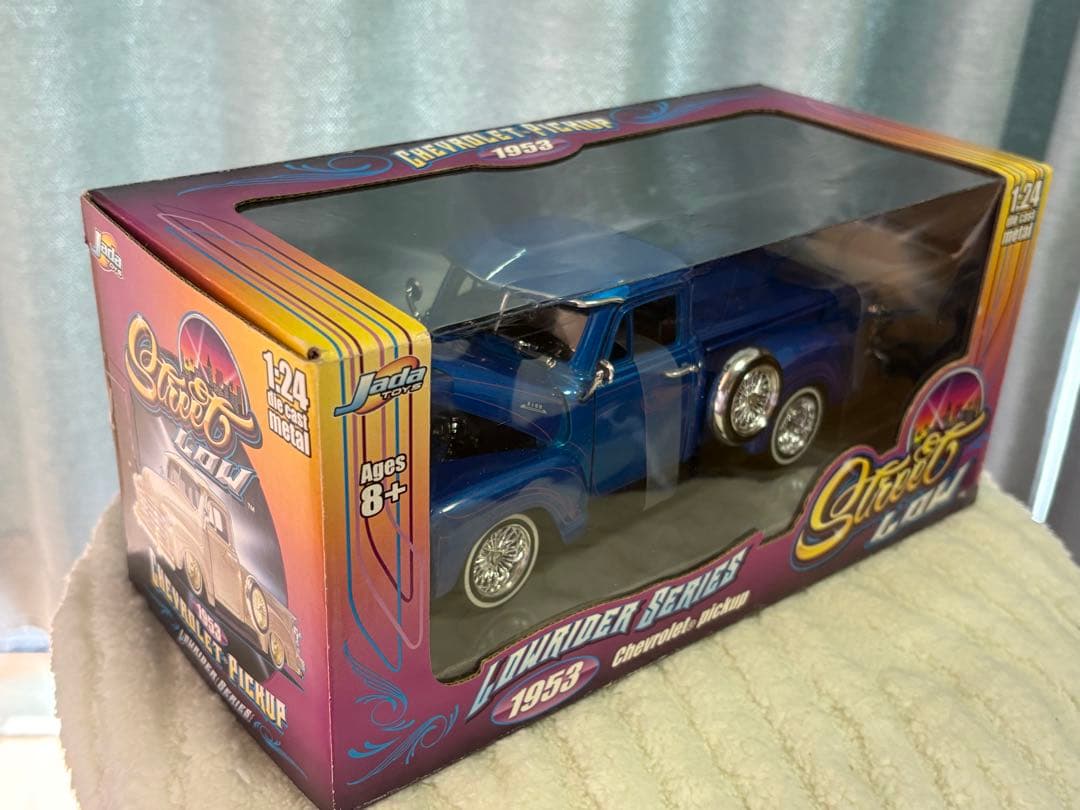 Jada Toys 1953 シボレー ピックアップトラック 青 ローライダー