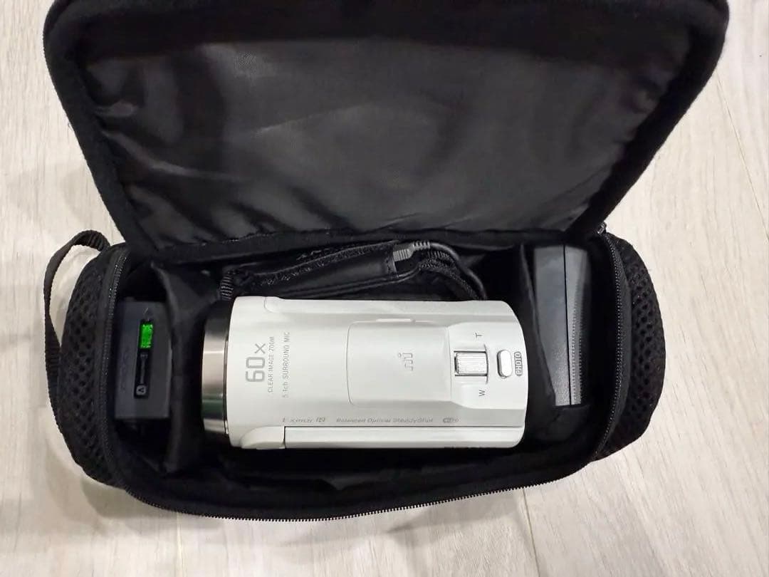 【極美品】SONY デジタルビデオカメラHDRCX680(W)ケース付き。 Amazon | SONY(ソニー) ビデオカメラ Handycam HDR-CX680 ホワイト