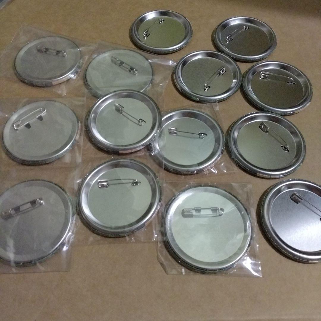 14個 ジョジョ アニメイト 缶バッジ 歴代ジョースター家 ver ジョセフ