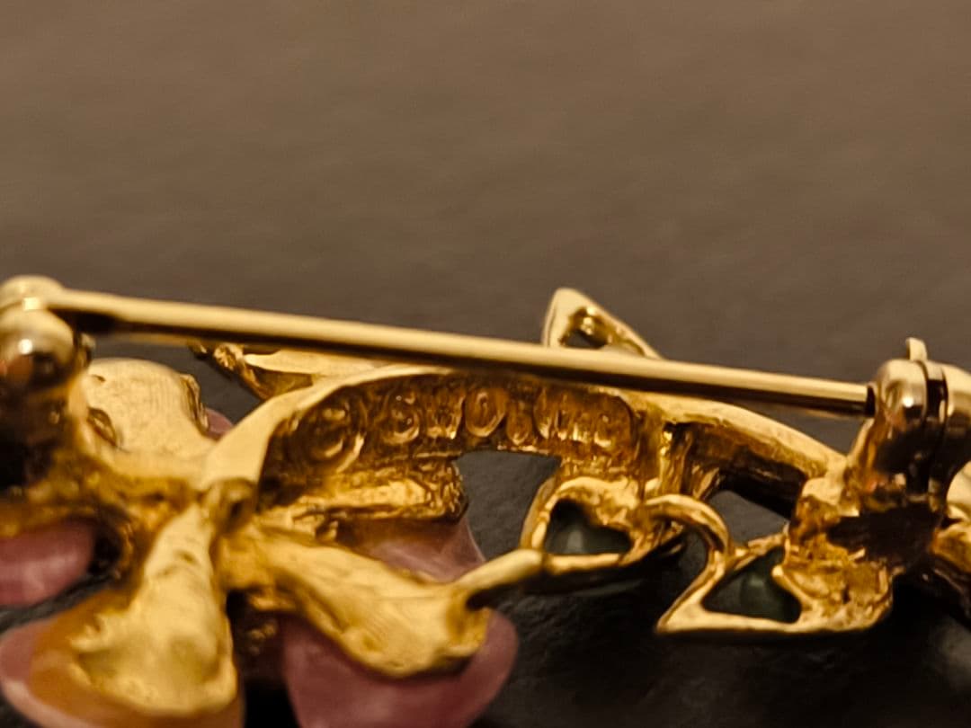 Swoboda スワボダ 天然石 ヴィンテージ フラワー・ブローチ