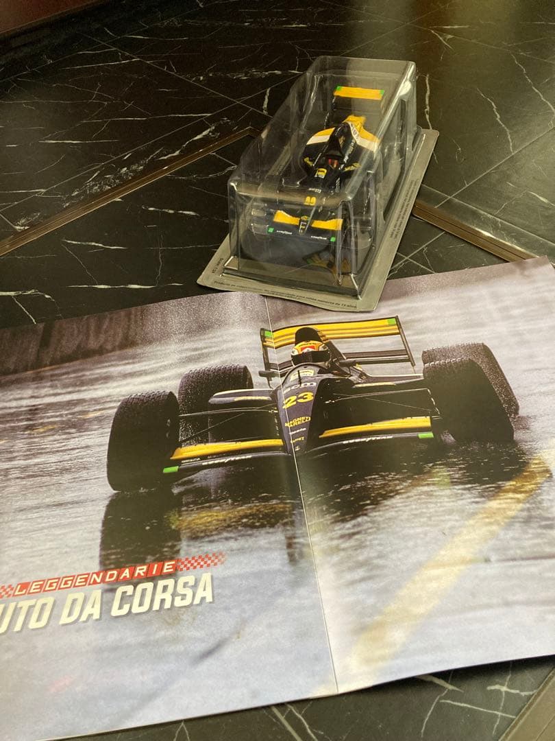 レア 日本未発売 ビッグスケールF1 ミナルディフェラーリ M191 1/24