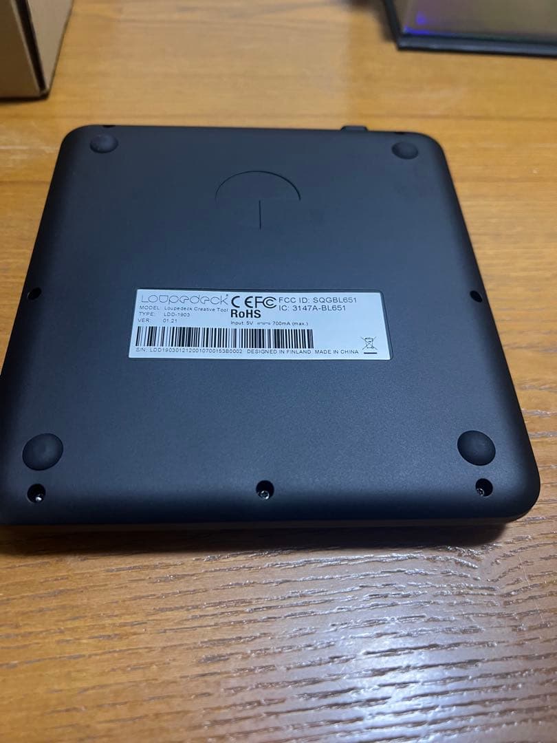 Loupedeck CT 左手デバイス (化粧箱、専用フィルム付き) - メルカリ