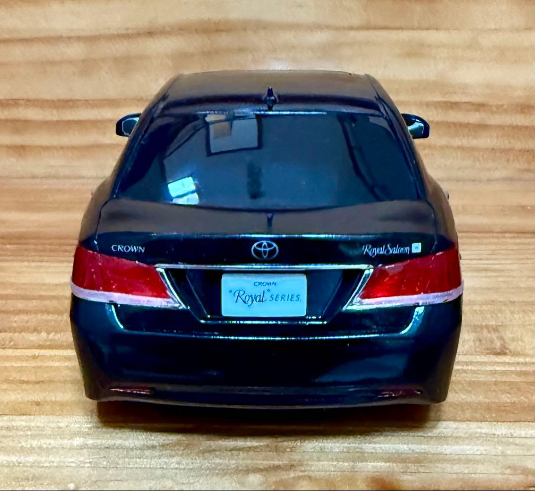 1/24 青島プラモデル完成品 210系クラウンロイヤルサルーン ブラック