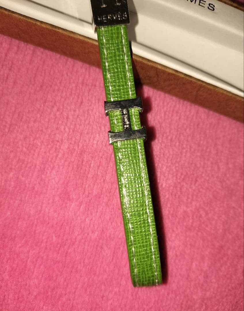 HERMES 緑 ストラップ 箱付き エルメス