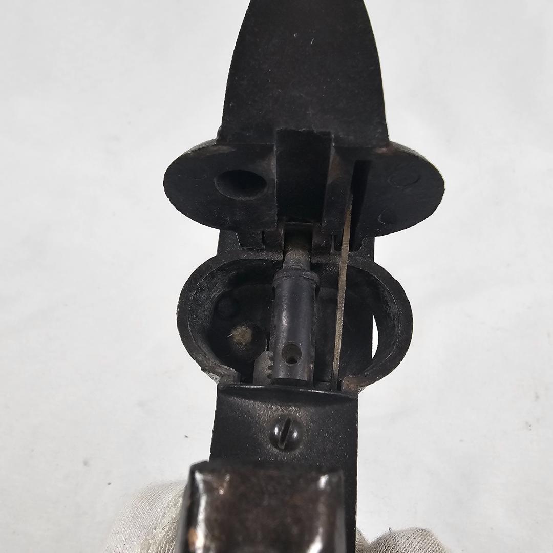 ヴィンテージ ピストル型 卓上小物 2点 ジャンク 修理・置物用 - メルカリ