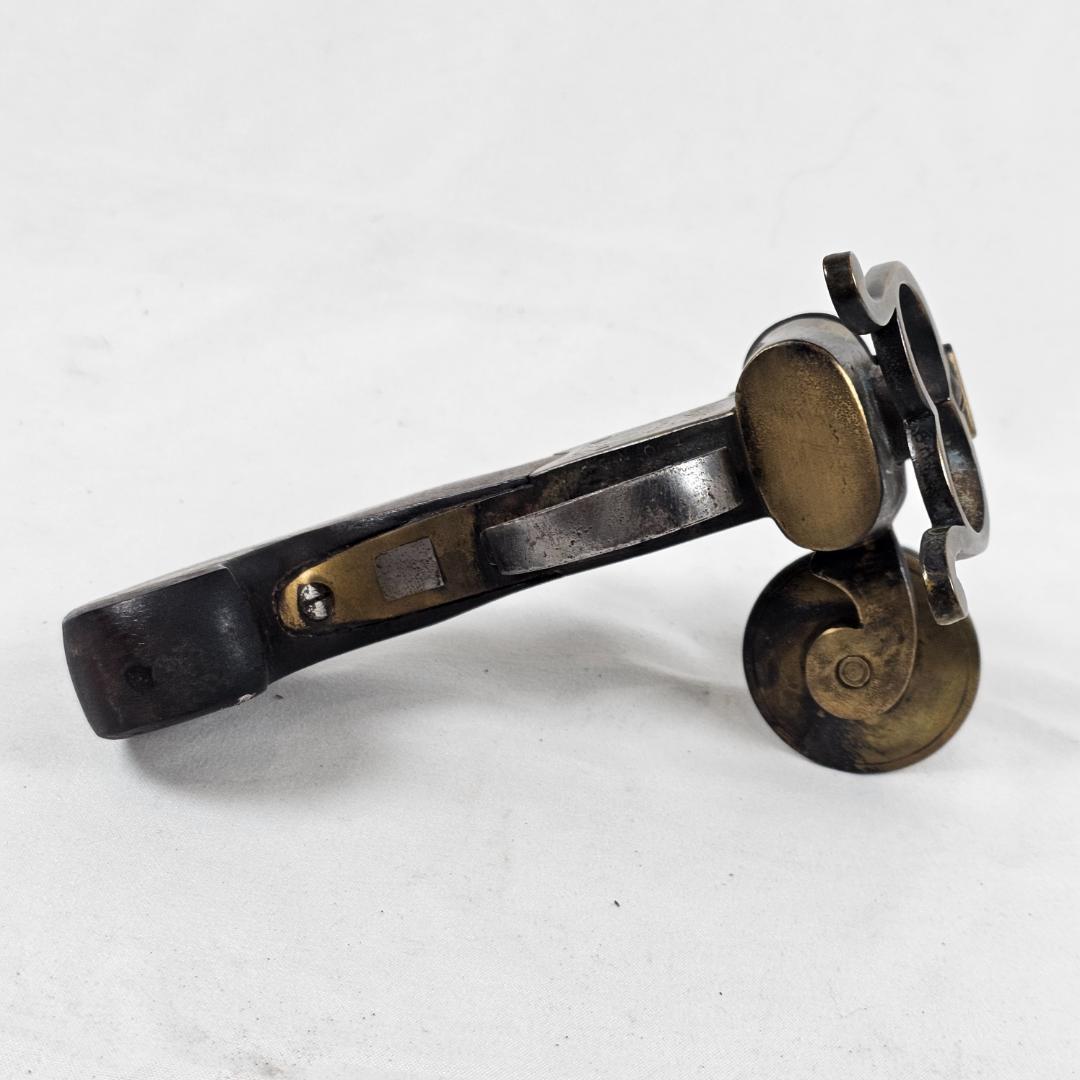 ヴィンテージ ピストル型 卓上小物 2点 ジャンク 修理・置物用 - メルカリ