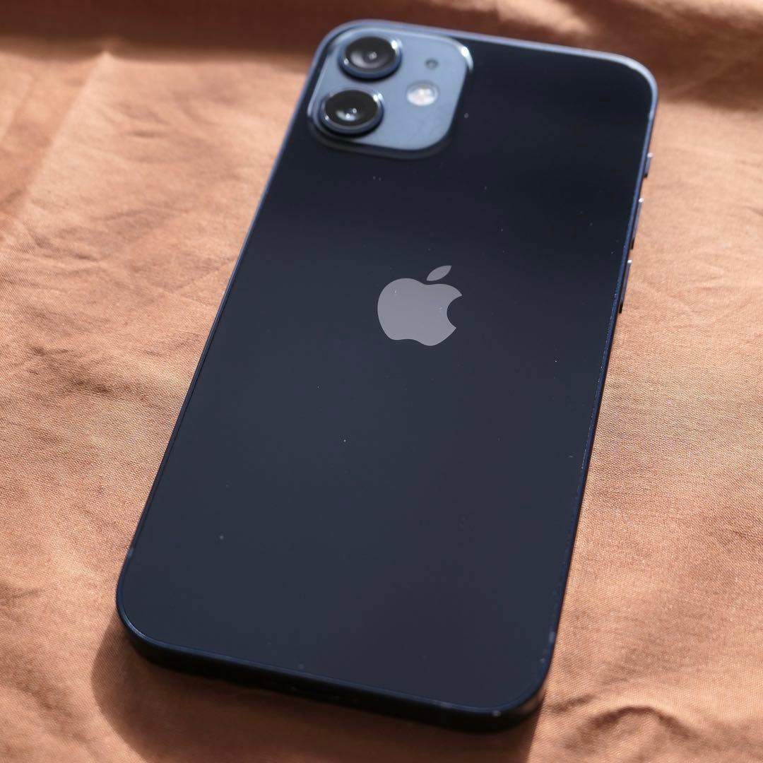 Apple iPhone 12 ブラック 本体SIMフリー