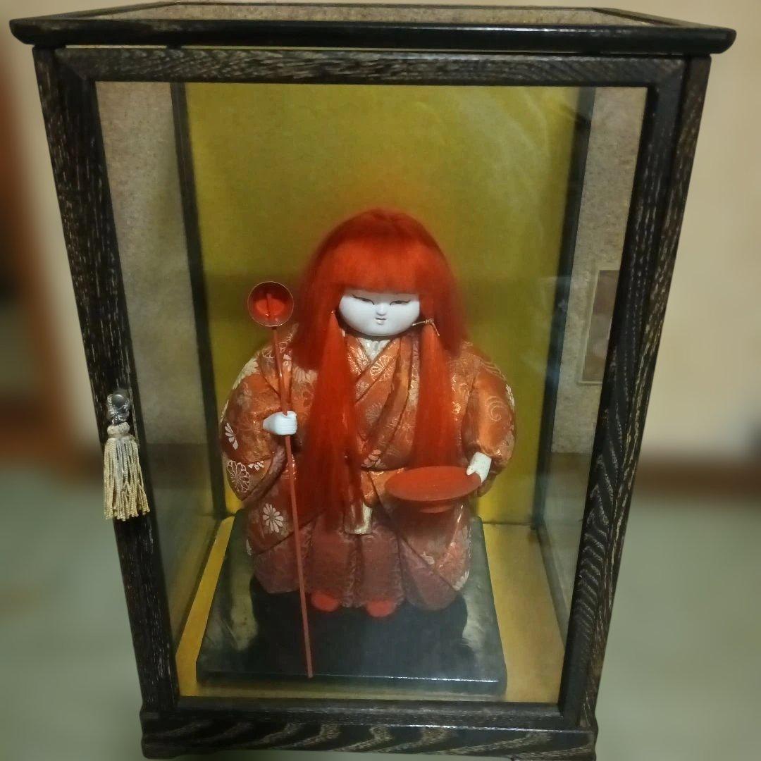 連獅子 木目込人形 赤い髪 和服 ガラスケース入り - メルカリ