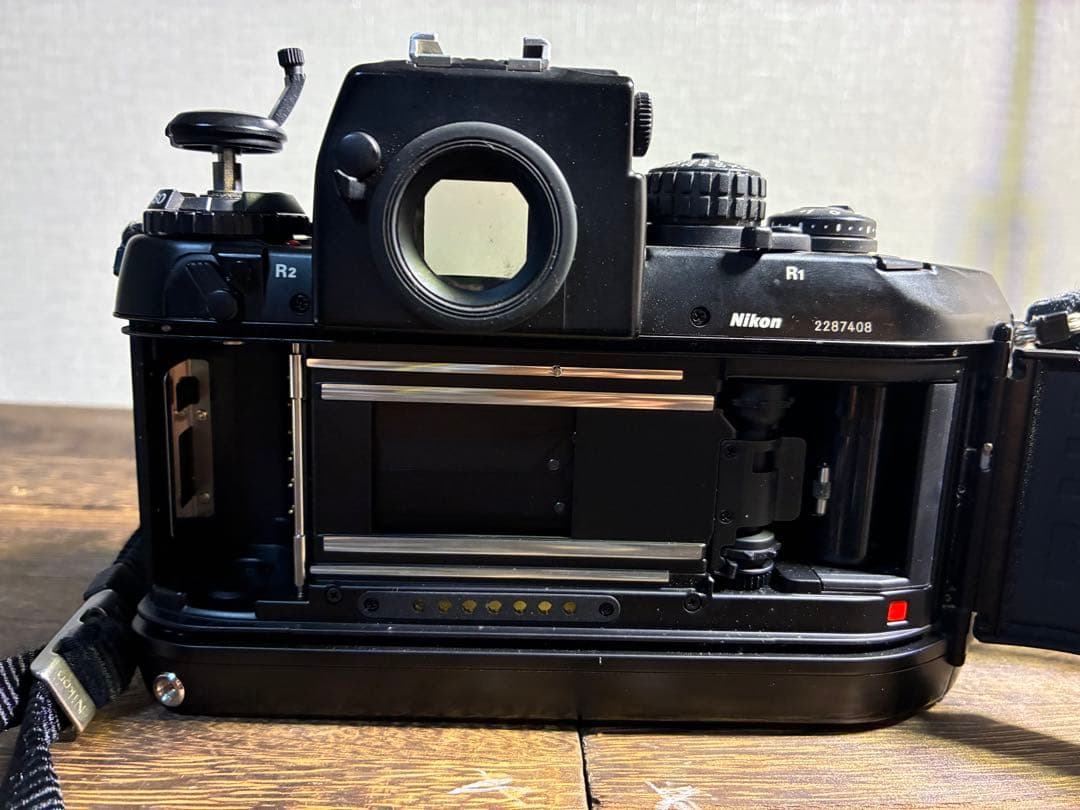 Nikon F4/フィルムカメラ/説明書付き/現状品の通販はau PAY マーケット