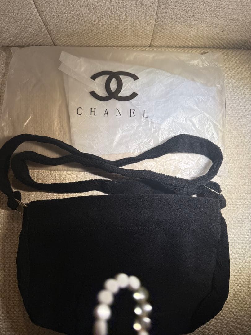 新品　シャネル　ノベルティ　ショルダーバッグ　非売品　ブラック　パイル　エナメル
