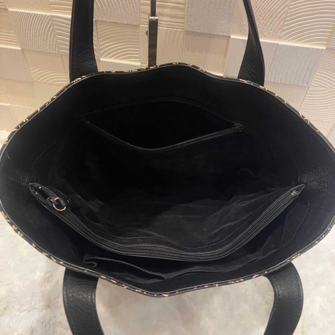 印伝　手提げ　ハンドバッグ　黒地　白漆　とんぼ　印傳屋 JRA公認　鹿革