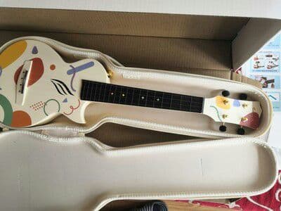 ウクレレ【新品未使用です】