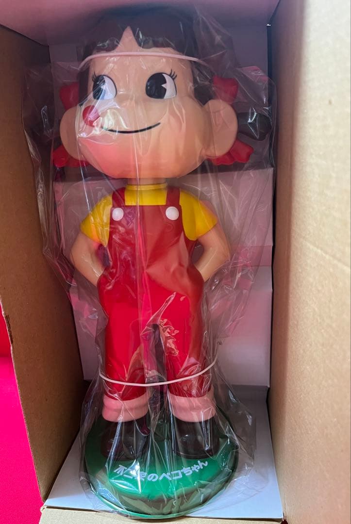 新品　不二家　ペコちゃん　首振り人形　未開封