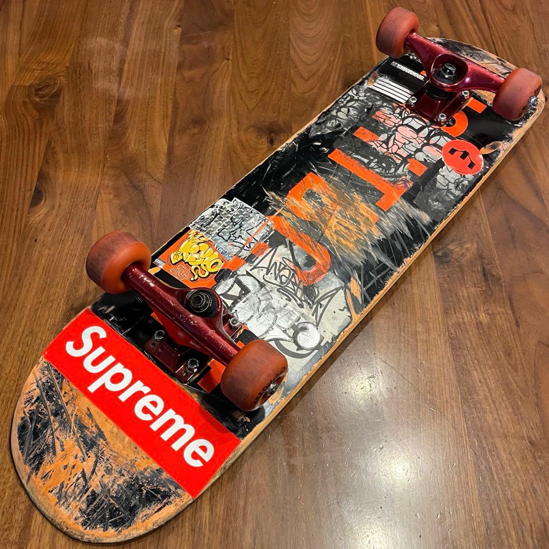 タイトブース　スケボー　コンプリート　スケートボード　スピットファイア　8インチ