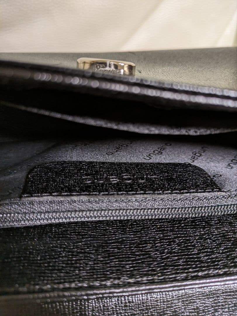 【ギミック有】【美品】ungaro ウンガロ　ハンドバッグ　黒　フォーマル　本革