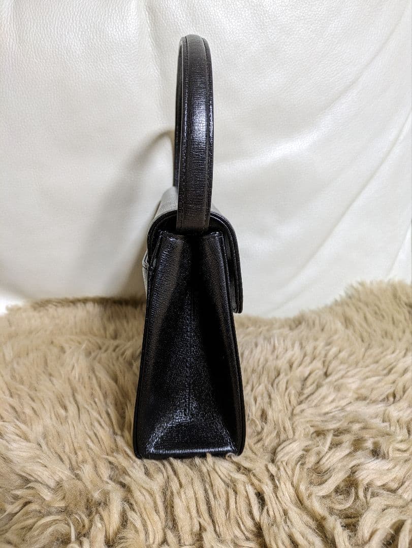 【ギミック有】【美品】ungaro ウンガロ　ハンドバッグ　黒　フォーマル　本革