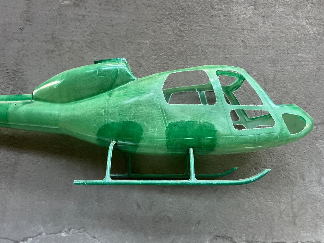 ラジコン ヘリコプター　スケールボディ