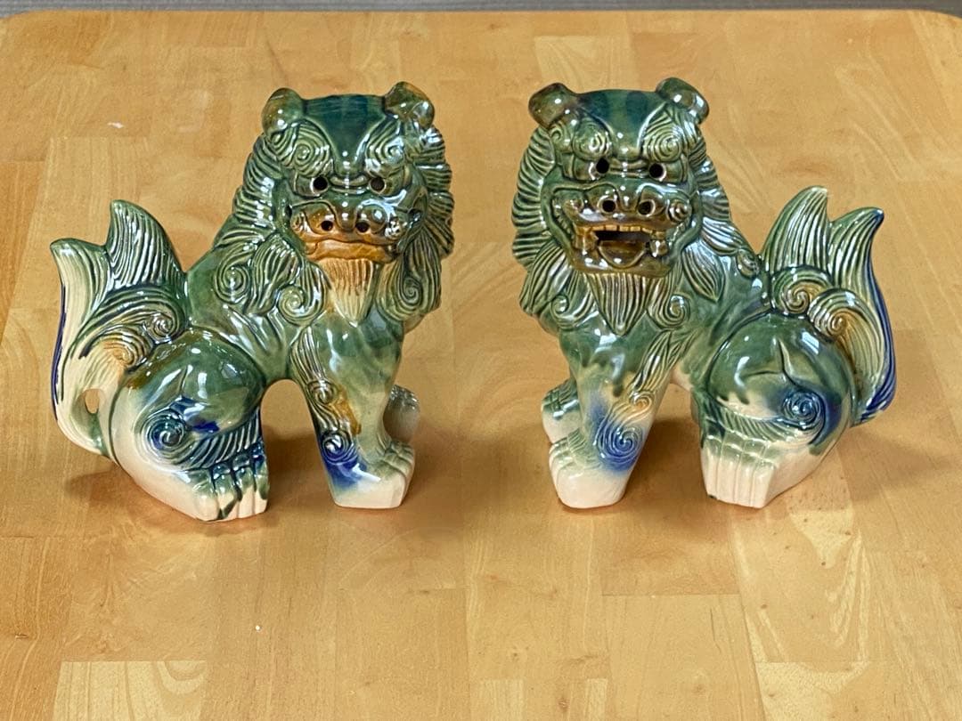 希少】陶器製 碧青シーサー2体（1体タテ22cmヨコ22cm奥行14cm）
