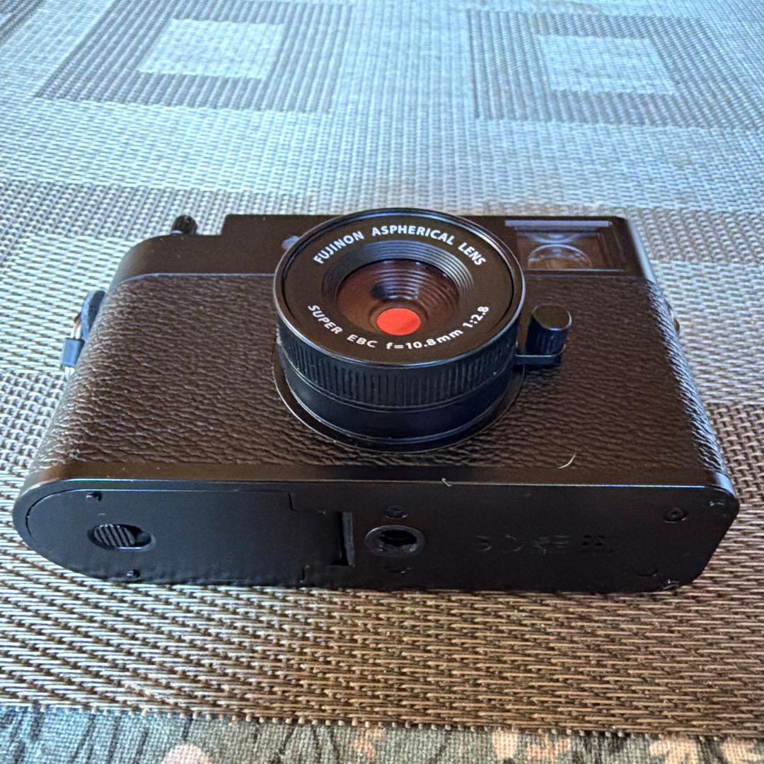 【完動美品】FUJIFILM X-HF1 -B デジタルカメラ X-half