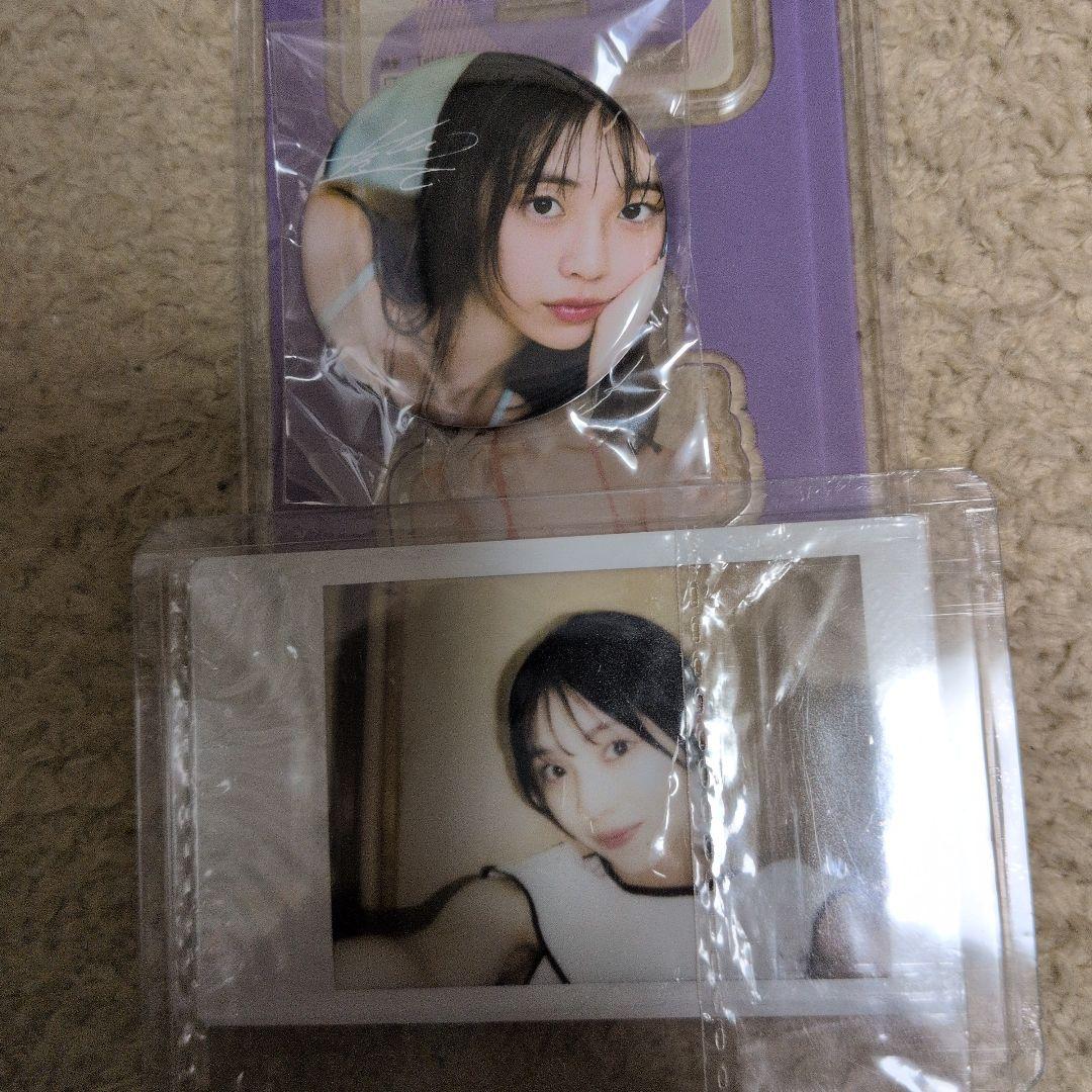 B2ポスター 、イベント限定特典 アクリルスタンド アクスタ 缶バッジ、チェキ