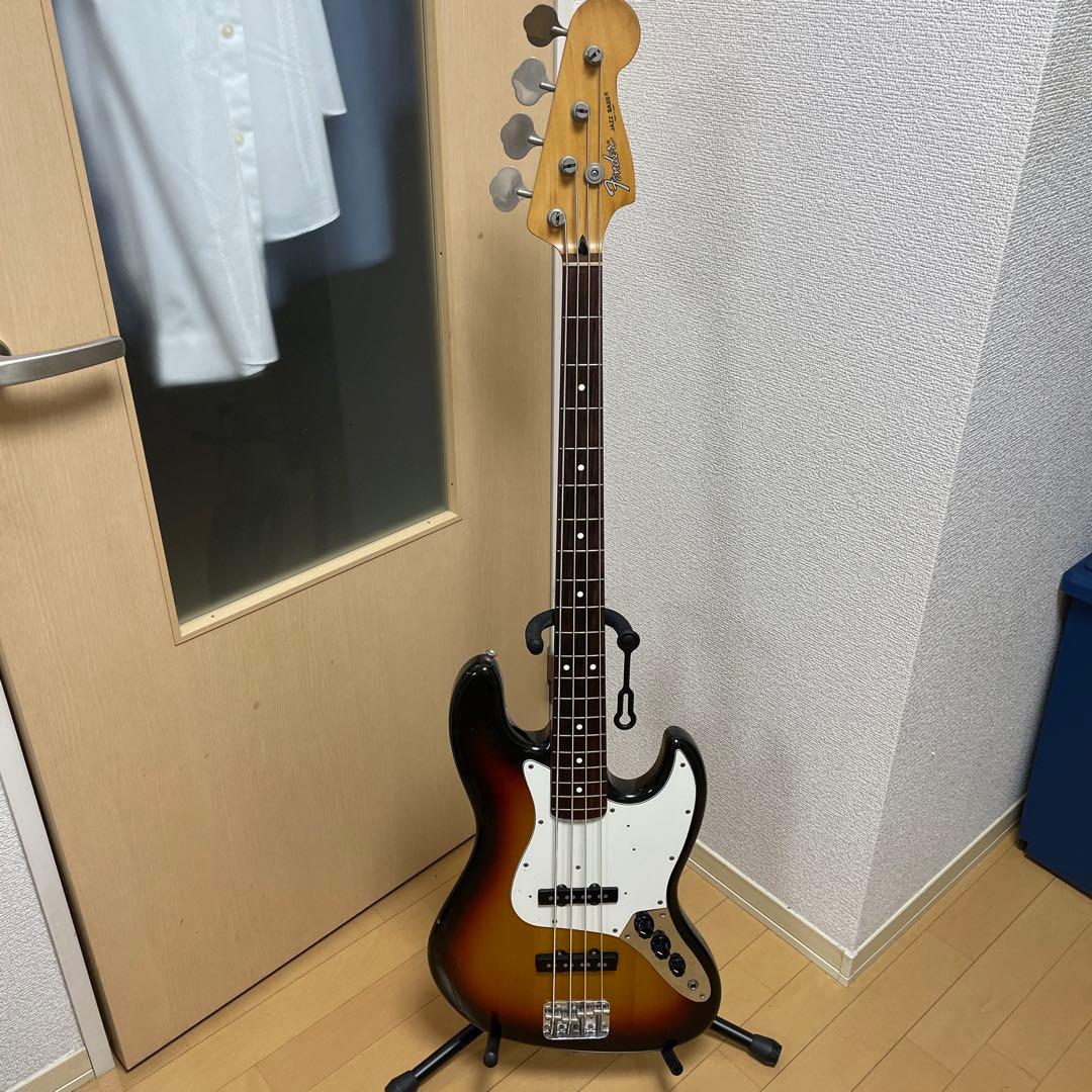 Fender Japan Jazzbass Qシリアル ベースのモデル名・型番・シリアル