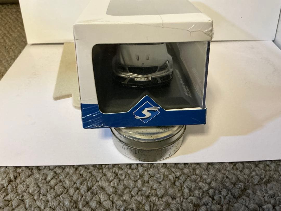 ミニカー Mercedes-Benz C63 AMG 1:43 Solido