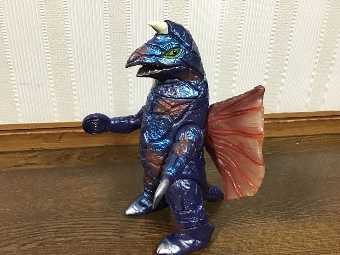 ベアモデル　ハイパーホビー限定ドラコ　メーカー塗装青紫美品　プロフ必読　値引不可