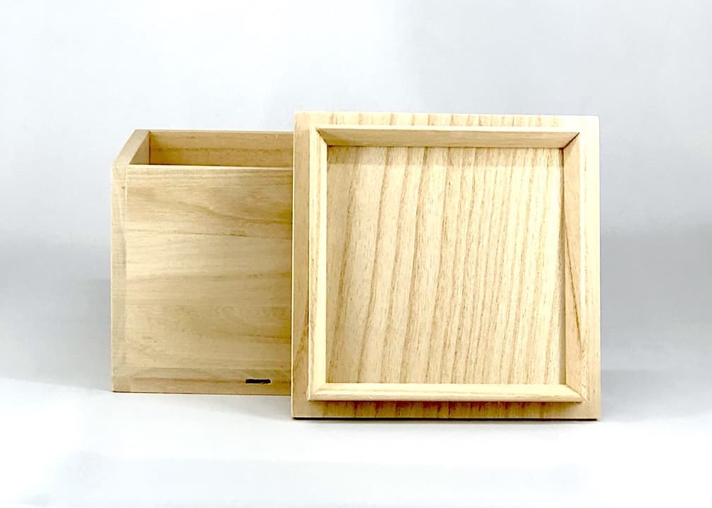 楽焼 楽吉左衛門（旦入）作 白楽茶碗 勅題 無傷 箱合。