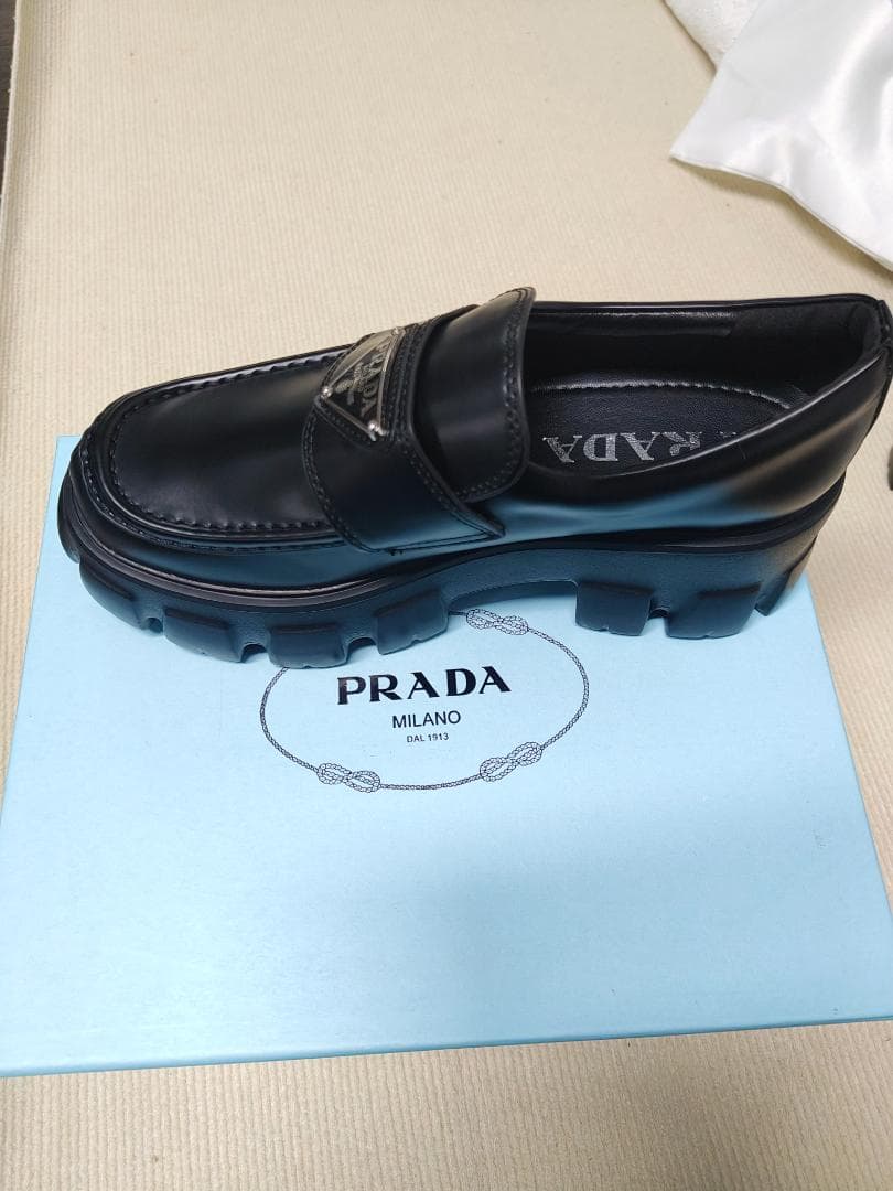 PRADA】プラダ ブラック ローファー 厚底 PRADA ブラック ローファー
