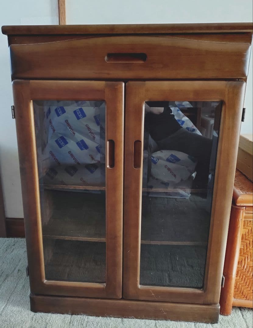 木製キャビネット ガラス扉付き 価格相談可 木製キャビネット ガラス扉 オーク材突板 | 無印良品